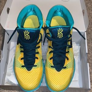 Kyrie 1